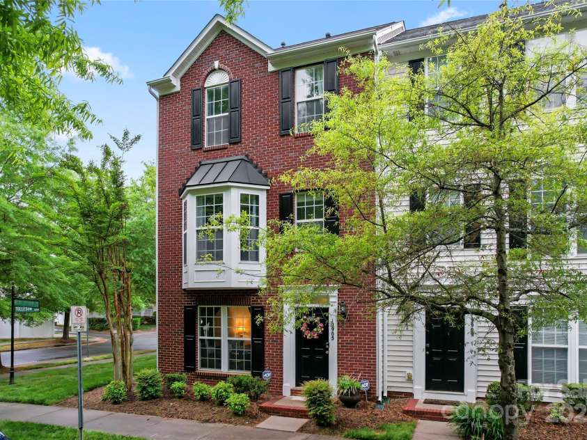 12905 Bullock Greenway Boulevard, Charlotte, NC 28277.  MLS# CAR4243689, YatesRealty ID 21827. 