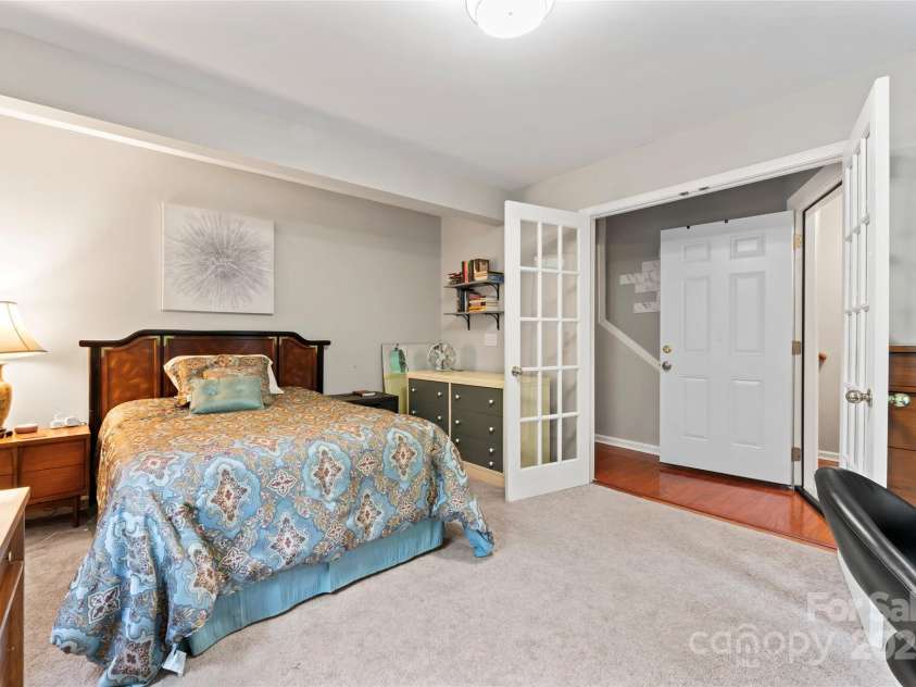 12905 Bullock Greenway Boulevard, Charlotte, NC 28277.  MLS# CAR4243689, YatesRealty ID 21827. 