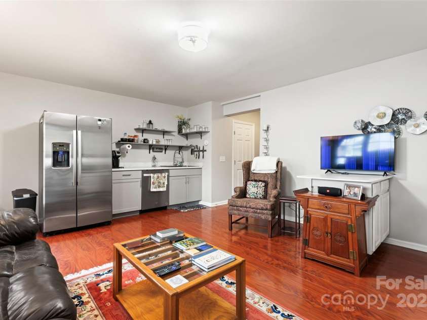 12905 Bullock Greenway Boulevard, Charlotte, NC 28277.  MLS# CAR4243689, YatesRealty ID 21827. 