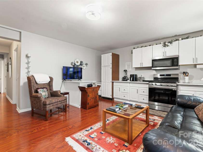 12905 Bullock Greenway Boulevard, Charlotte, NC 28277.  MLS# CAR4243689, YatesRealty ID 21827. Lowest floor living space