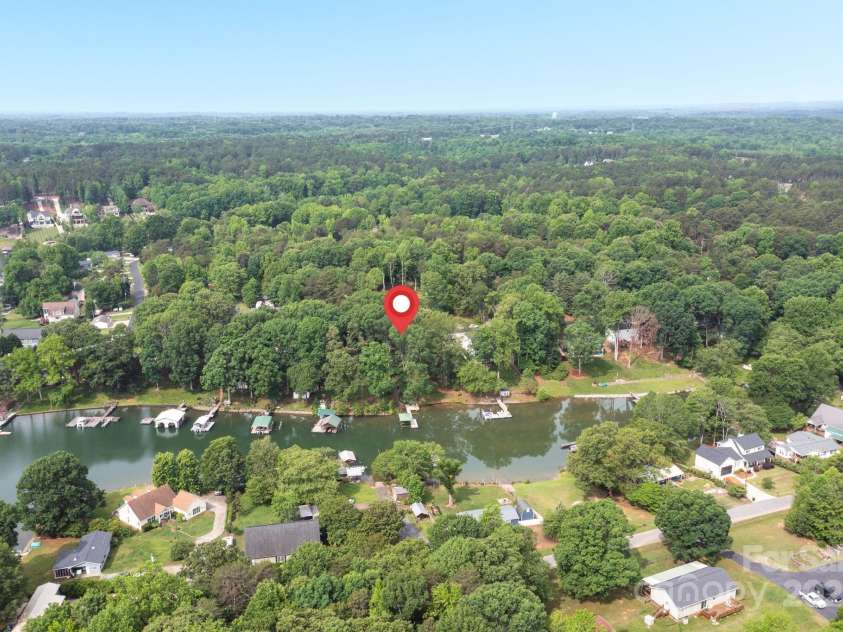 7232 Executive Circle, Denver, NC 28037.  MLS# CAR4264794, YatesRealty ID 21828. 