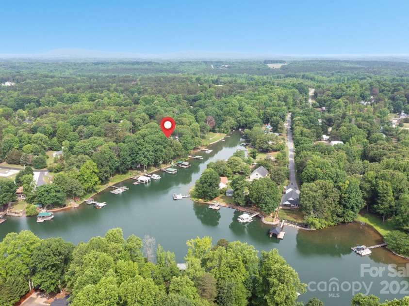 7232 Executive Circle, Denver, NC 28037.  MLS# CAR4264794, YatesRealty ID 21828. 