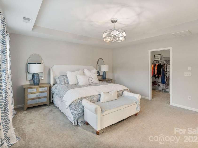 2005 Brightflower Lane, York, SC 29745.  MLS# CAR4313913, YatesRealty ID 2183. 