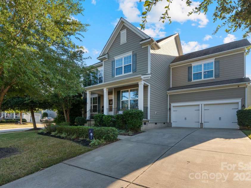 2005 Brightflower Lane, York, SC 29745.  MLS# CAR4313913, YatesRealty ID 2183. 