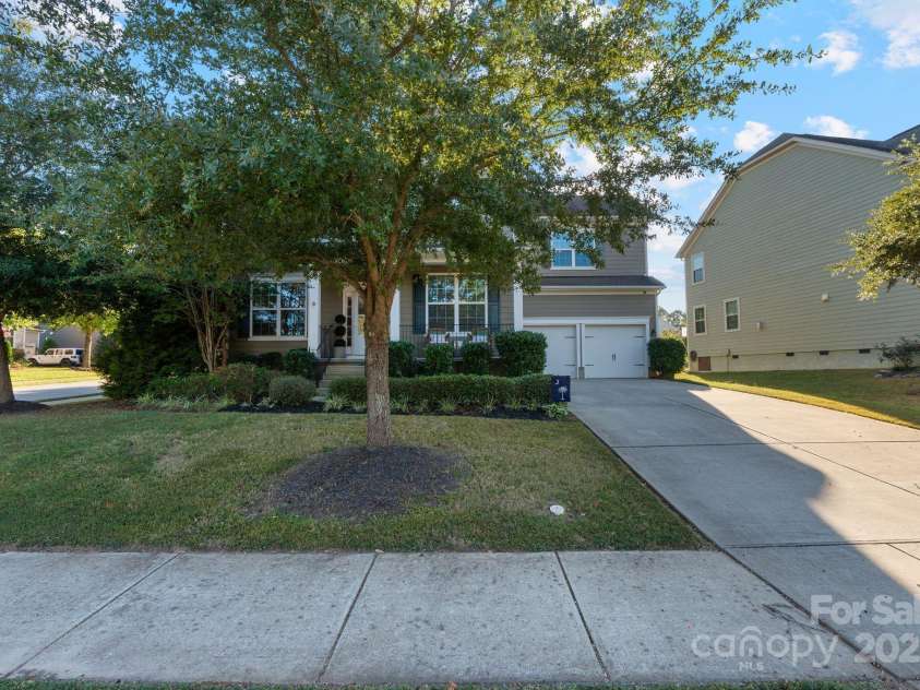 2005 Brightflower Lane, York, SC 29745.  MLS# CAR4313913, YatesRealty ID 2183. 