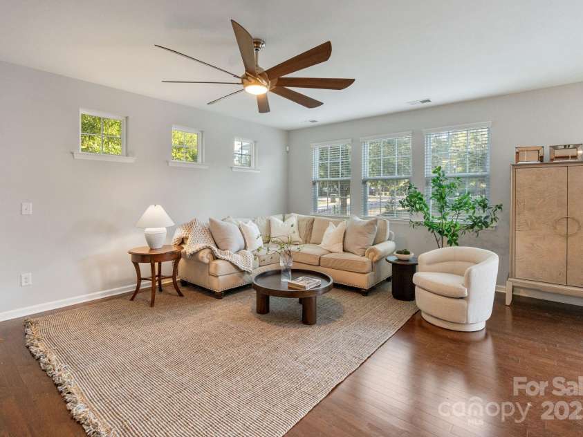 2005 Brightflower Lane, York, SC 29745.  MLS# CAR4313913, YatesRealty ID 2183. 