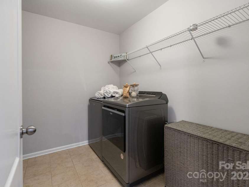 2005 Brightflower Lane, York, SC 29745.  MLS# CAR4313913, YatesRealty ID 2183. Laundry room 