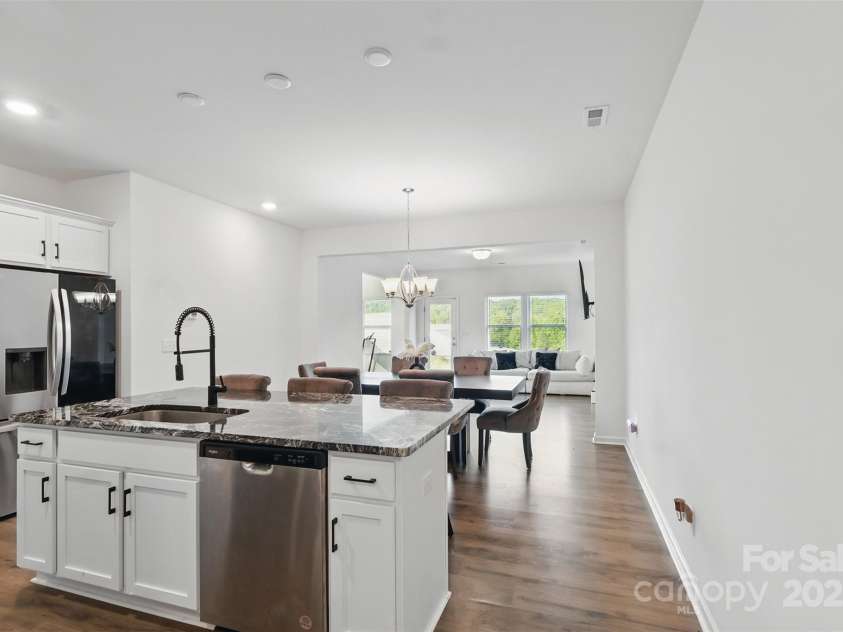 4013 Southern Pine Drive, Mount Holly, NC 28120.  MLS# CAR4267442, YatesRealty ID 21830. OPEN FLOOR CONCEPT