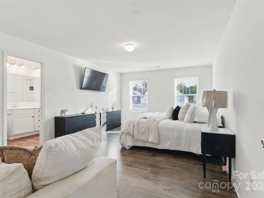 4013 Southern Pine Drive, Mount Holly, NC 28120.  MLS# CAR4267442, YatesRealty ID 21830. PRIMARY BEDROOM