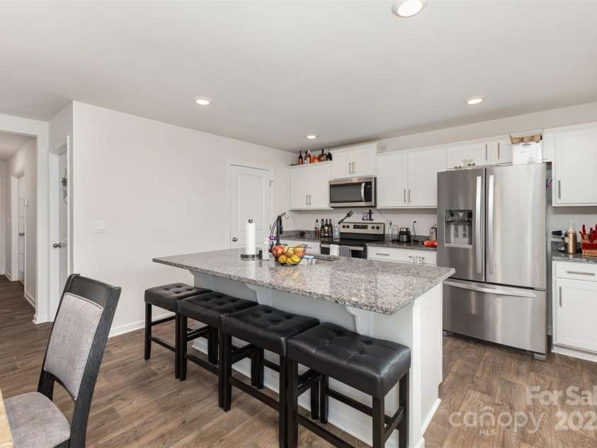 4538 Opus Lane, Charlotte, NC 28214.  MLS# CAR4244055, YatesRealty ID 21831. 