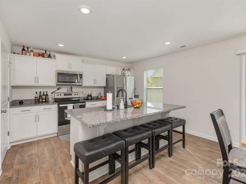 4538 Opus Lane, Charlotte, NC 28214.  MLS# CAR4244055, YatesRealty ID 21831. 