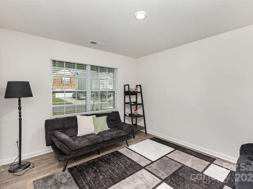 4538 Opus Lane, Charlotte, NC 28214.  MLS# CAR4244055, YatesRealty ID 21831. 