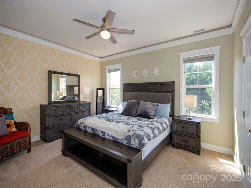 1410 Kenton Lane, Asheville, NC 28803.  MLS# CAR4263215, YatesRealty ID 21833. 