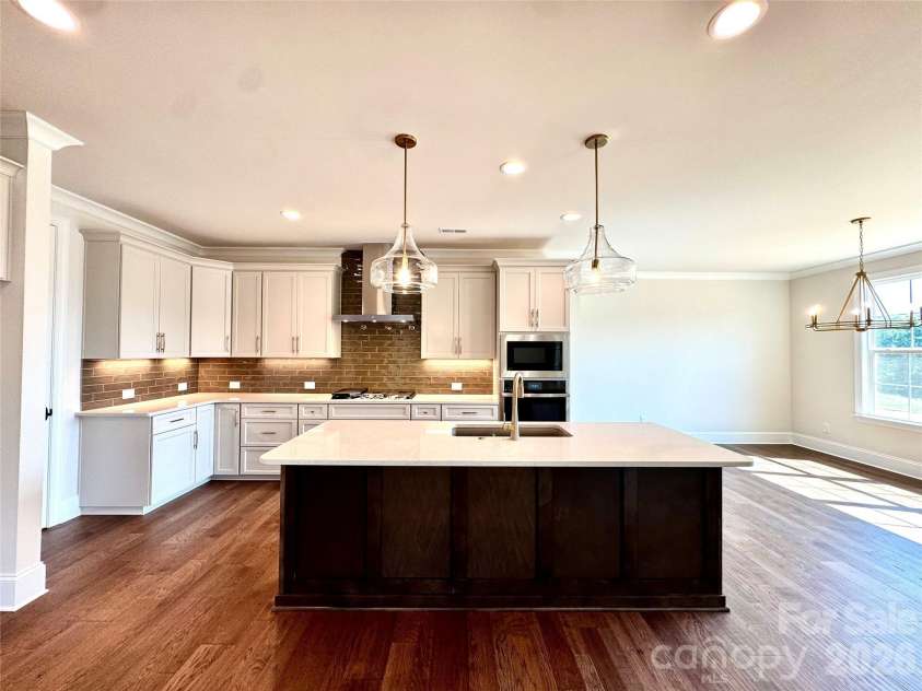 250 Colton Place, Concord, NC 28025.  MLS# CAR4378445, YatesRealty ID 21833. 