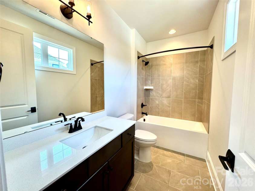 250 Colton Place, Concord, NC 28025.  MLS# CAR4378445, YatesRealty ID 21833. 