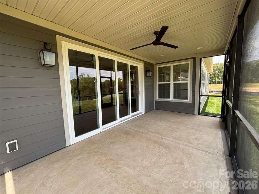 250 Colton Place, Concord, NC 28025.  MLS# CAR4378445, YatesRealty ID 21833. 