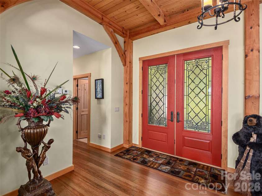350 Snow Flake Lane, Maggie Valley, NC 28751.  MLS# CAR4381110, YatesRealty ID 21834. 