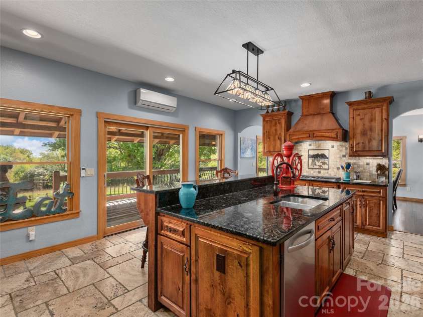 350 Snow Flake Lane, Maggie Valley, NC 28751.  MLS# CAR4381110, YatesRealty ID 21834. 