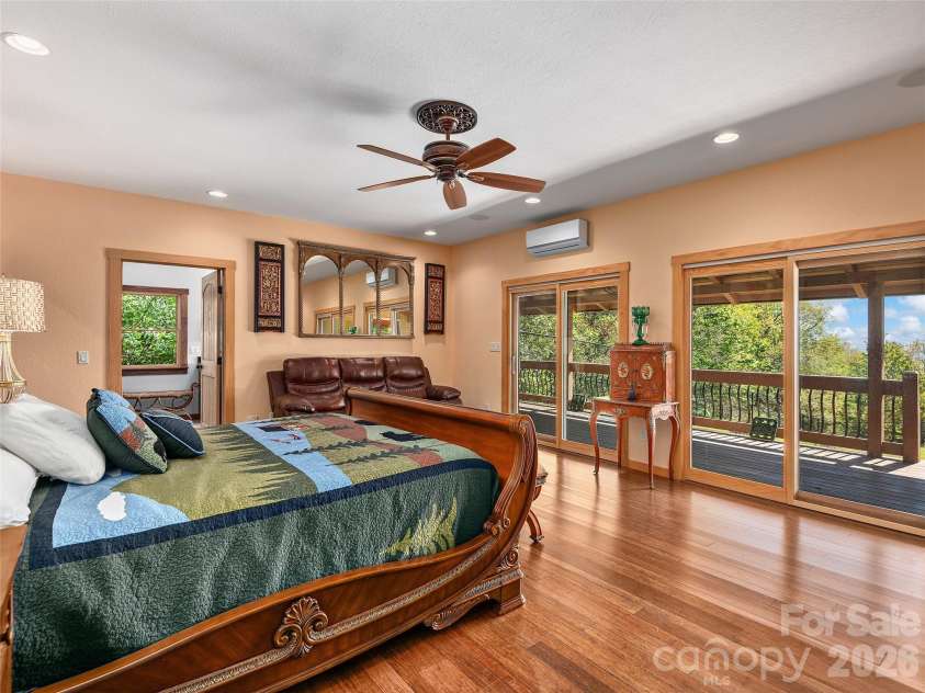 350 Snow Flake Lane, Maggie Valley, NC 28751.  MLS# CAR4381110, YatesRealty ID 21834. 