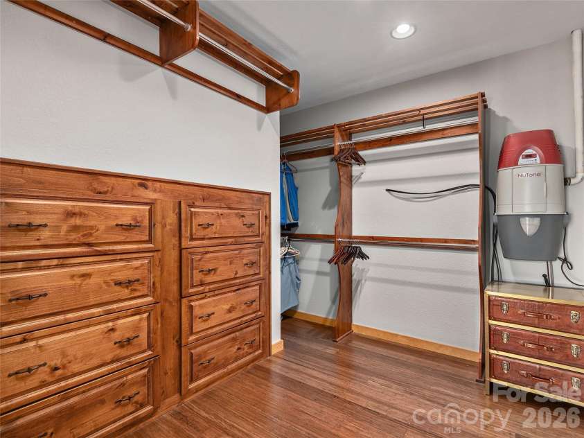 350 Snow Flake Lane, Maggie Valley, NC 28751.  MLS# CAR4381110, YatesRealty ID 21834. 