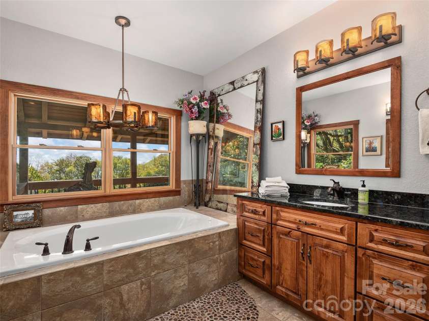 350 Snow Flake Lane, Maggie Valley, NC 28751.  MLS# CAR4381110, YatesRealty ID 21834. 