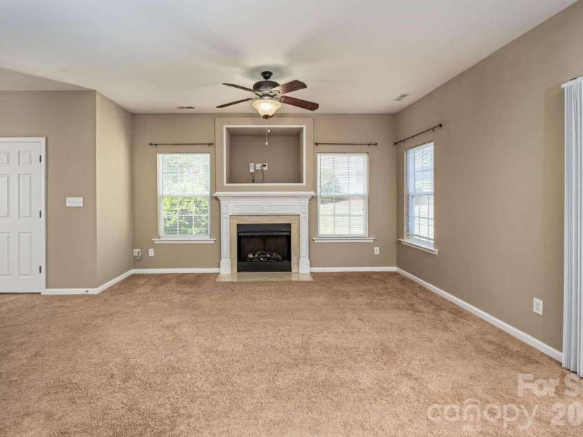 10622 Trolley Run Drive, Cornelius, NC 28031.  MLS# CAR4368473, YatesRealty ID 21835. 
