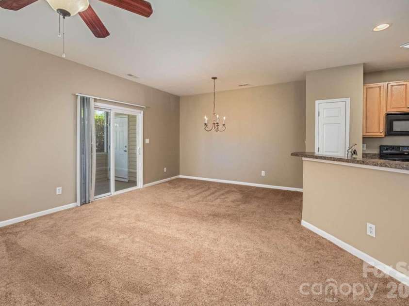 10622 Trolley Run Drive, Cornelius, NC 28031.  MLS# CAR4368473, YatesRealty ID 21835. 