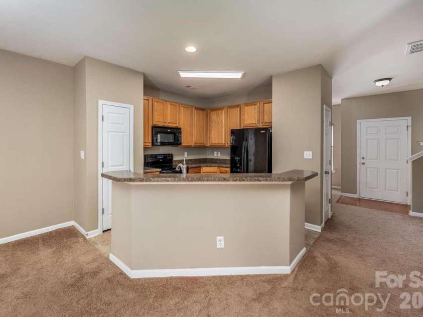 10622 Trolley Run Drive, Cornelius, NC 28031.  MLS# CAR4368473, YatesRealty ID 21835. 