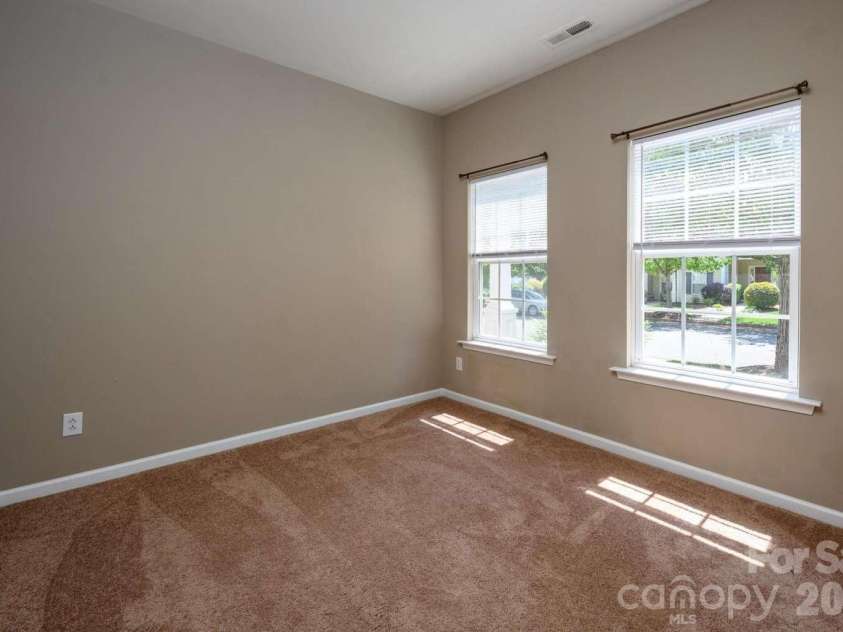 10622 Trolley Run Drive, Cornelius, NC 28031.  MLS# CAR4368473, YatesRealty ID 21835. 