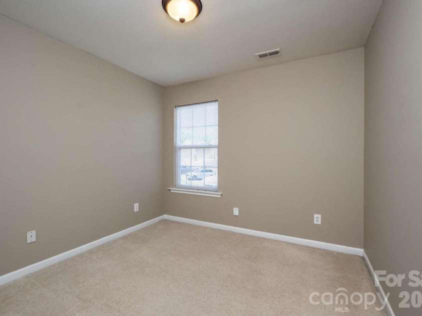 10622 Trolley Run Drive, Cornelius, NC 28031.  MLS# CAR4368473, YatesRealty ID 21835. 