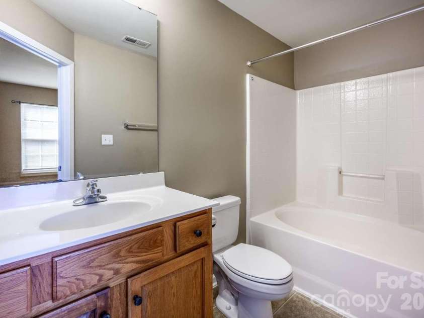 10622 Trolley Run Drive, Cornelius, NC 28031.  MLS# CAR4368473, YatesRealty ID 21835. 