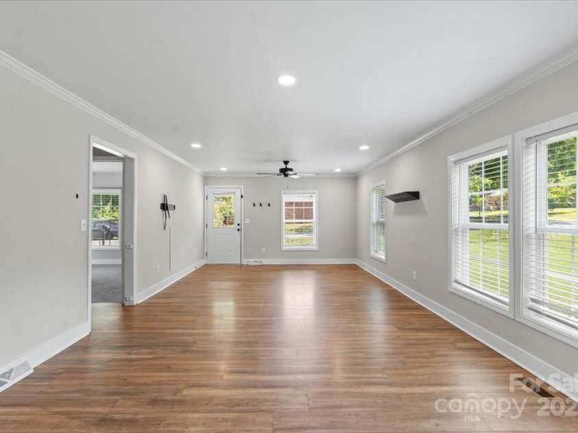 321 Taylor Street, Landis, NC 28088.  MLS# CAR4269040, YatesRealty ID 21835. 