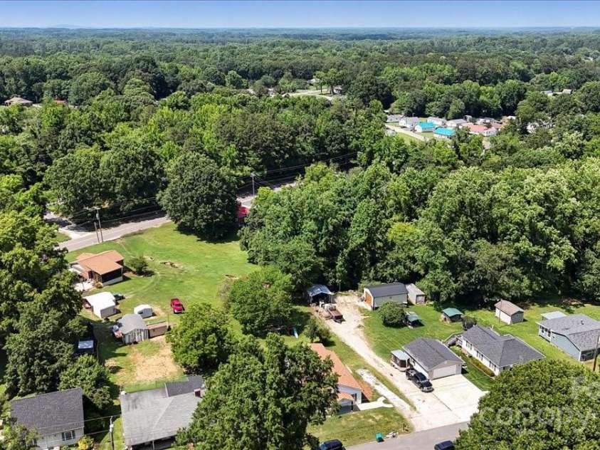 321 Taylor Street, Landis, NC 28088.  MLS# CAR4269040, YatesRealty ID 21835. 