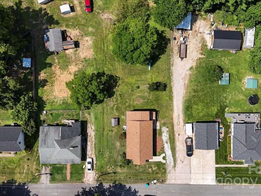 321 Taylor Street, Landis, NC 28088.  MLS# CAR4269040, YatesRealty ID 21835. 