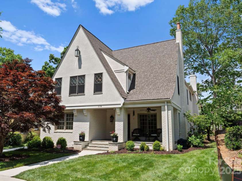 236 Wales Avenue, Charlotte, NC 28209.  MLS# CAR4259042, YatesRealty ID 21836. 