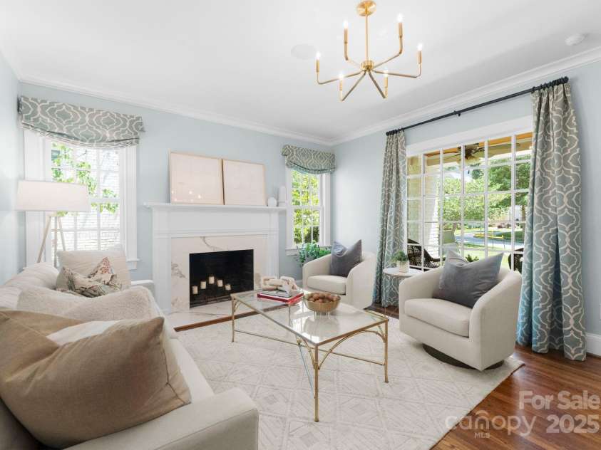 236 Wales Avenue, Charlotte, NC 28209.  MLS# CAR4259042, YatesRealty ID 21836. 