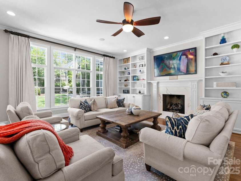 236 Wales Avenue, Charlotte, NC 28209.  MLS# CAR4259042, YatesRealty ID 21836. 