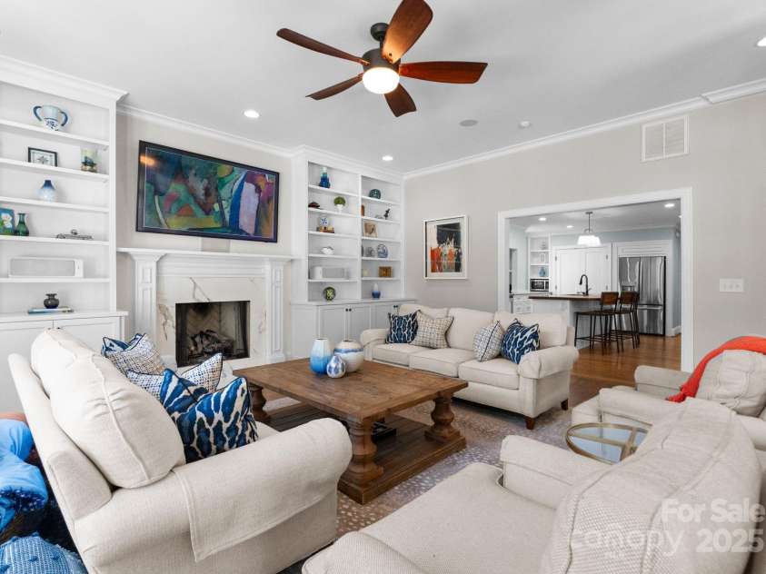 236 Wales Avenue, Charlotte, NC 28209.  MLS# CAR4259042, YatesRealty ID 21836. 