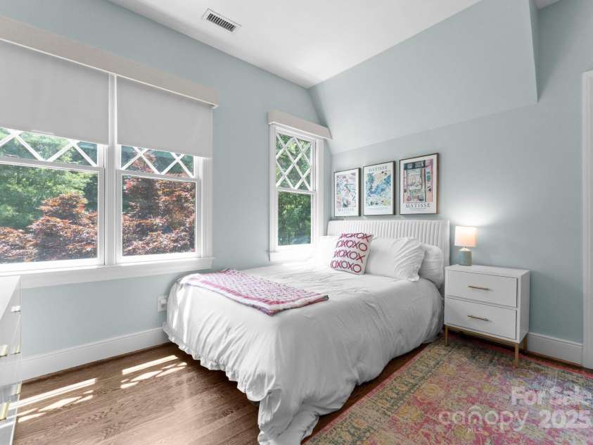 236 Wales Avenue, Charlotte, NC 28209.  MLS# CAR4259042, YatesRealty ID 21836. 