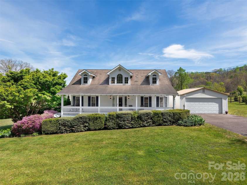 44 Tibi Lane, Waynesville, NC 28785.  MLS# CAR4373708, YatesRealty ID 21837. 