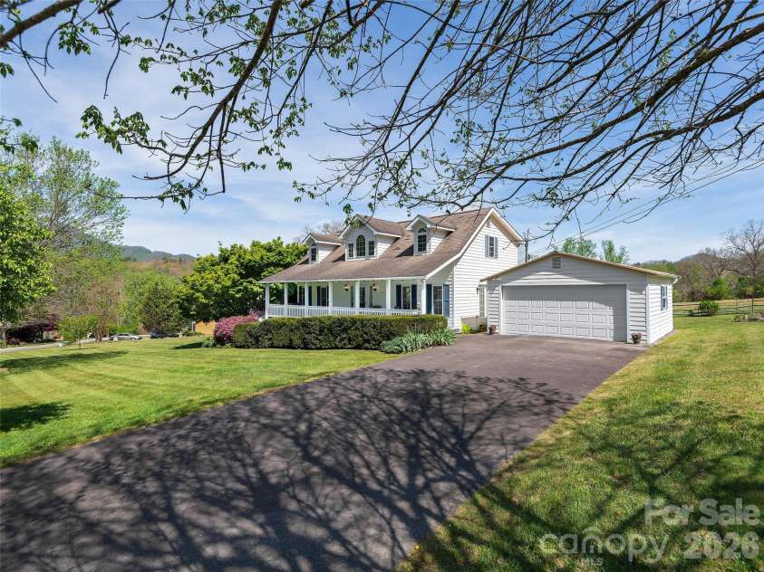 44 Tibi Lane, Waynesville, NC 28785.  MLS# CAR4373708, YatesRealty ID 21837. 