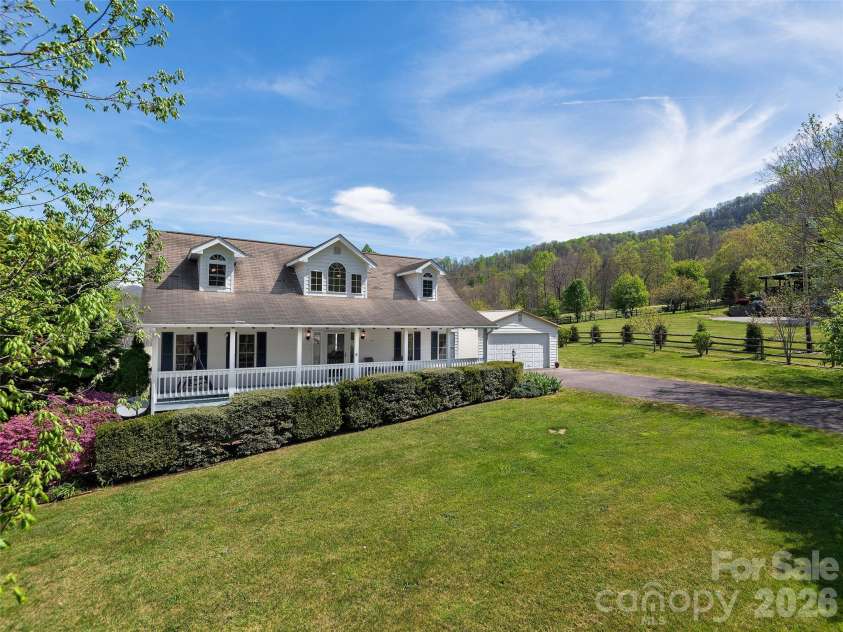 44 Tibi Lane, Waynesville, NC 28785.  MLS# CAR4373708, YatesRealty ID 21837. 