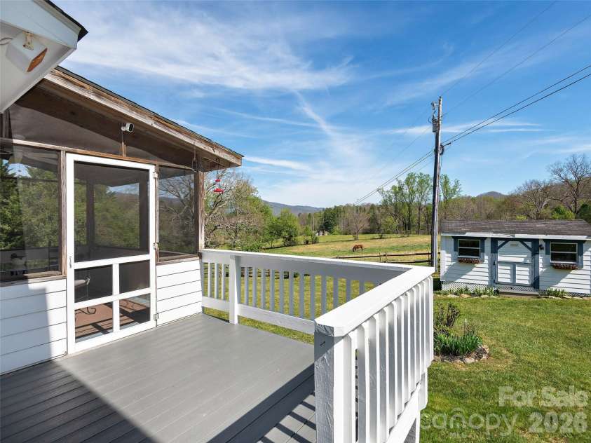 44 Tibi Lane, Waynesville, NC 28785.  MLS# CAR4373708, YatesRealty ID 21837. 