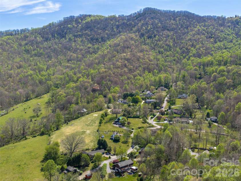 44 Tibi Lane, Waynesville, NC 28785.  MLS# CAR4373708, YatesRealty ID 21837. 