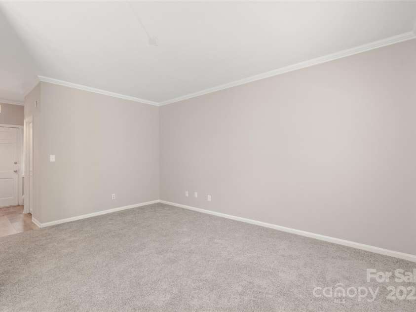 5949 Quail Hollow Road, Charlotte, NC 28210.  MLS# CAR4268732, YatesRealty ID 21837. 