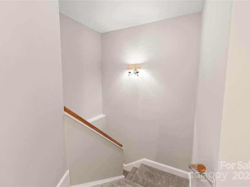 5949 Quail Hollow Road, Charlotte, NC 28210.  MLS# CAR4268732, YatesRealty ID 21837. 