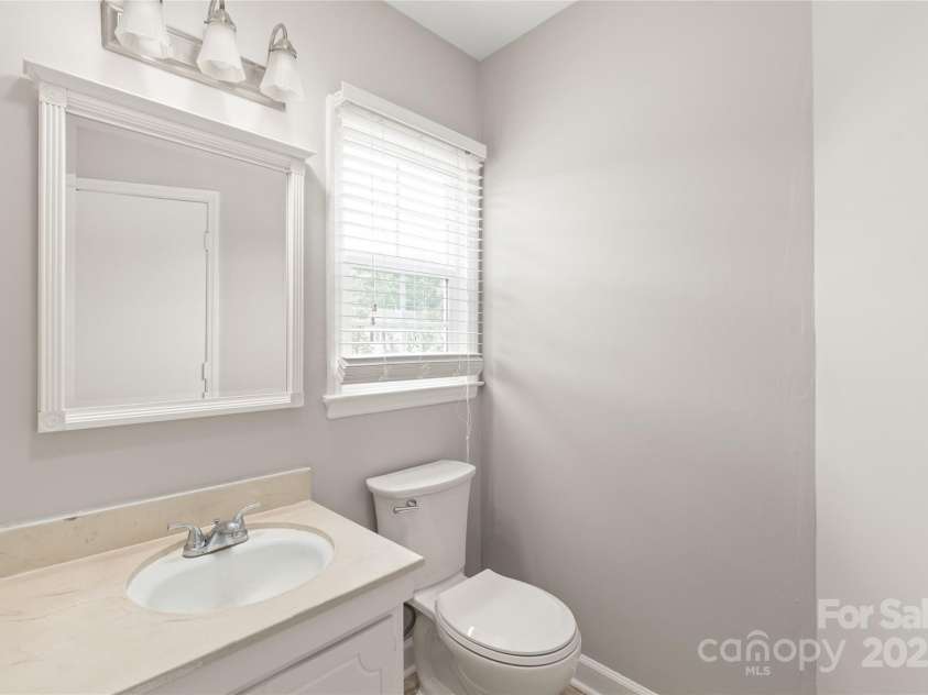 5949 Quail Hollow Road, Charlotte, NC 28210.  MLS# CAR4268732, YatesRealty ID 21837. 