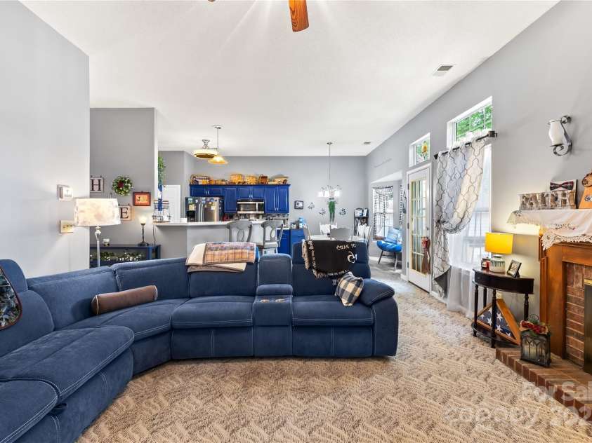 256 Rose Street, Mooresville, NC 28117.  MLS# CAR4269352, YatesRealty ID 21838. 