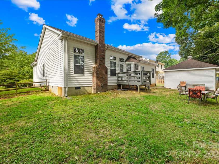 256 Rose Street, Mooresville, NC 28117.  MLS# CAR4269352, YatesRealty ID 21838. 