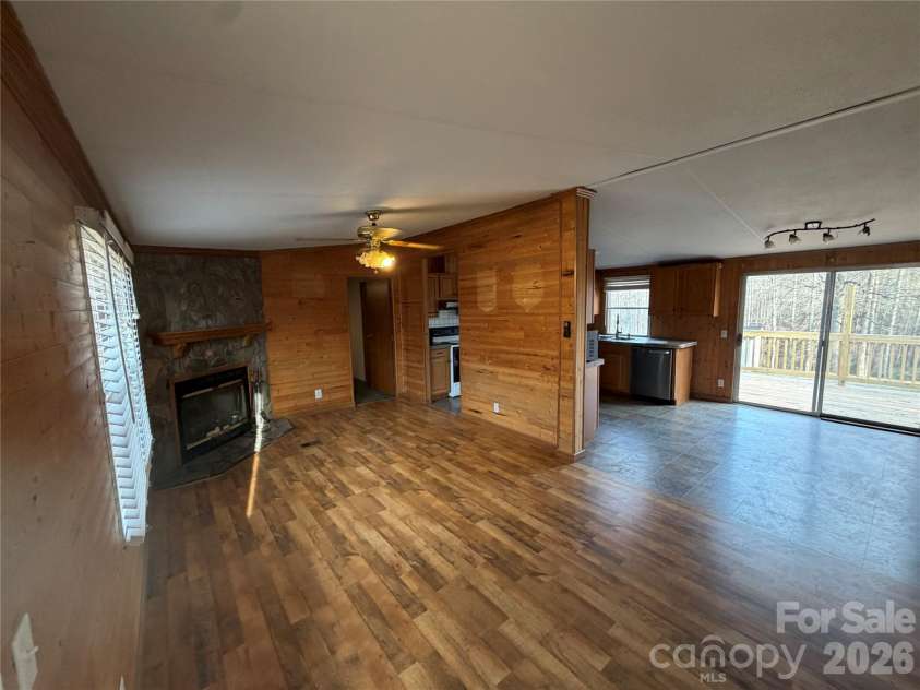 215 Humphrey Boulevard, Gastonia, NC 28052.  MLS# CAR4340484, YatesRealty ID 2184. 